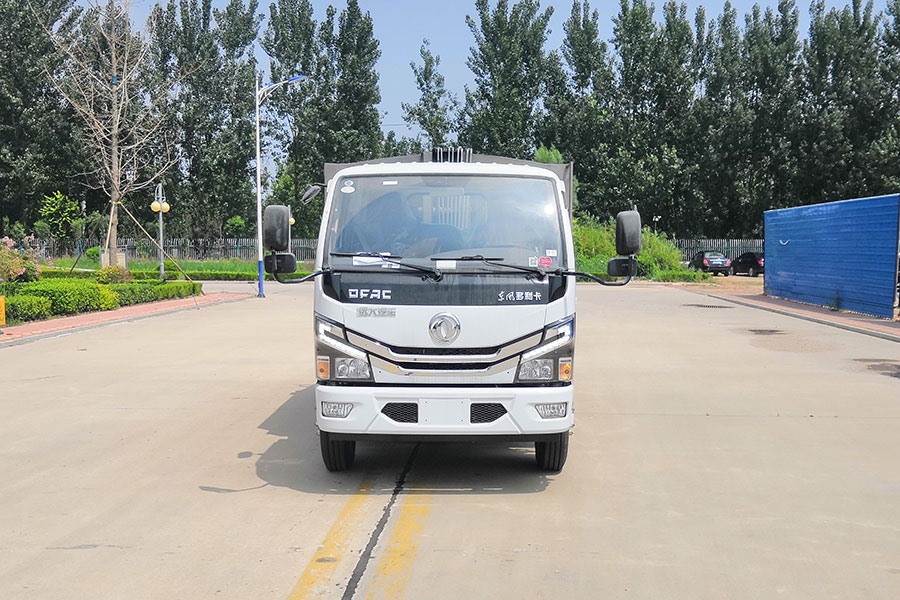 壓縮垃圾車(chē)YYD5072ZYSD6（正前）